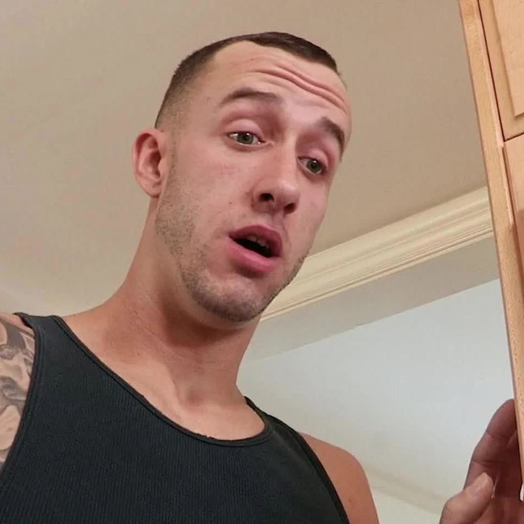 Top des acteurs porno avec les plus grosses bites : Chris Strokes, 20 cm, puissance et style