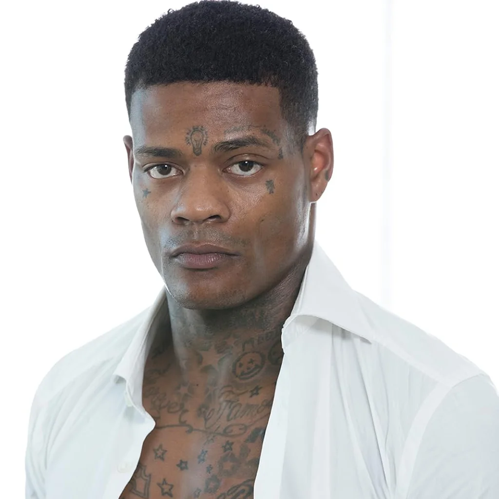 Top des acteurs porno avec les plus grosses bites : Jason Luv, 19,5 cm, talent et endurance au rendez-vous